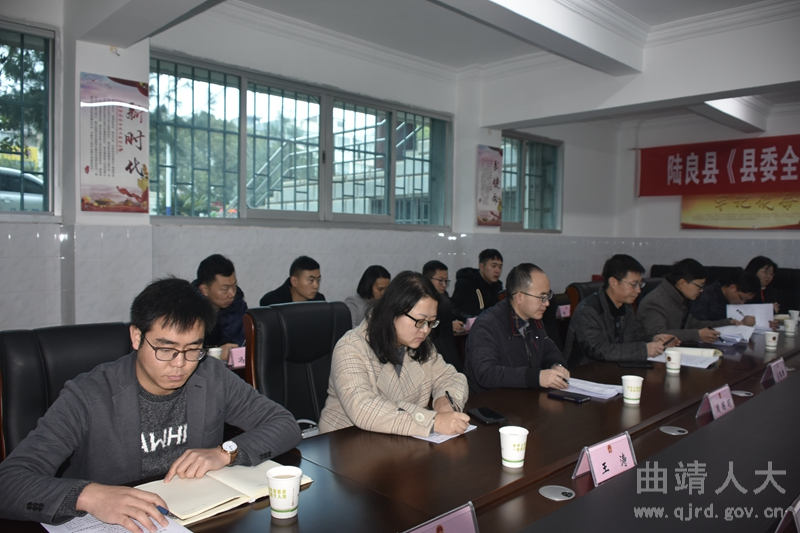 陆良县小学新领导力量，探索未来，期待卓越教育